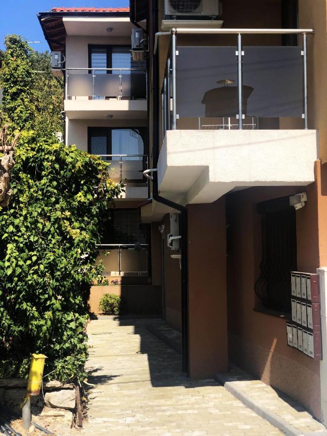 Varusha Apartment Велико Търново Екстериор снимка